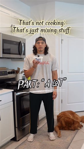 John Noel | Health & Fitness Coach on Instagram: "I get the @lifewaykefir Farmer Cheese from @sprouts. A new one just opened up by my house and it’s about half the distance of the one that used to be closest to me. So that’s pretty cool. As I’ve said before - it’s like if cottage cheese and cream cheese had a baby (and said baby took on slightly more cream cheese characteristics). I like mixing it with canned chicken and buffalo sauce for super quick and easy buffalo chicken dip. But it’s also f