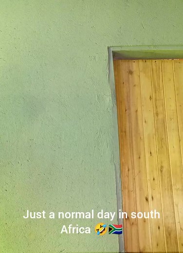 meanwhile in south Africa 🤣🇿🇦🇿🇦#bartue4 #babby_scott #fyp #univenstudents📚