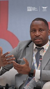 🎙️ "These platforms are needed to ensure this partnership is solidified and momentum continues." Ousmane Diaby, Lead Youth Empowerment Specialist at the Islamic Development Bank, underlines the impact of the ISSA Session in driving youth empowerment through sport. 🤝 🎙️ "هذه المنصات ضرورية لضمان ترسيخ هذه الشراكة واستمرار التقدم." عثمان ديابي، مسؤول تمكين الشباب في البنك الإسلامي للتنمية، يؤكد على دور جلسة الاتحاد الرياضي للتضامن الإسلامي في تعزيز تمكين الشباب من خلال الرياضة. 🤝 Komiteti Olim