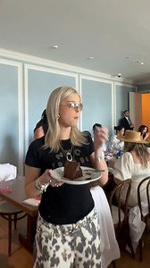 accidentally wore my jorts to an influencer event rlly missed the sundays best at brunch memo | Loren Gray