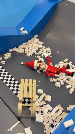 LEGO on Instagram: "The Elf in LEGO House found some alternative snow to sleigh down the race track in Test Driver! Where will he go next? Stay tuned to find out! 👀 #LEGO #LEGOHouse #Elf"