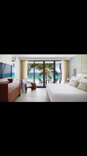 Atlantis Paradise Island ️ Nassau,Bahamas  From the breathtaking...