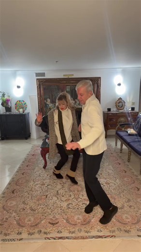 Dancing Duo Delights Kids During Surprise Visit