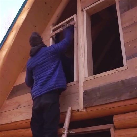 Building a log cabin off-grid power for the winter fixing a leaking roof | Mini Building