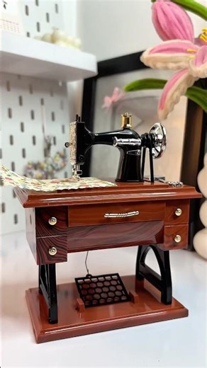 Vintage ✨ sewing machine Music Box 🎶 🤩 #gadgets #musicbox