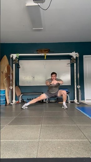 Alternating lateral squat