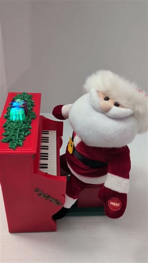 Musical Piano Playing Santa - Light/Sound/Motion - Works