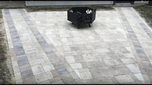 Simple Paved Seating Area Building Ideas for Outdoors