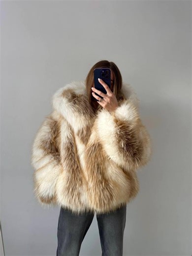 Women's Hooded Fox Faux Fur Coat, Realistic Vegan Fur Jacket, Luxury Winter Outerwear, Elegant Fur Coat, Oversized Luxury Winter Coat - Etsy