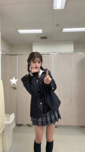 おさげ girl’s braided hairstyle