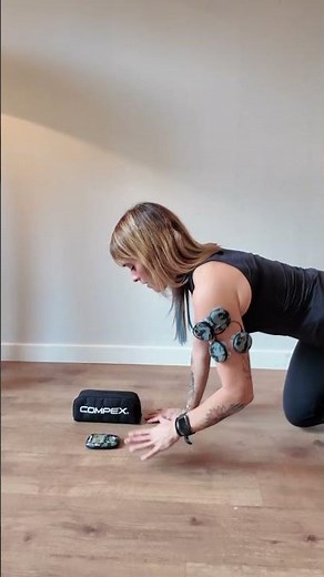 💪 Tonifica tus brazos con Compex | Ejercicio fácil con @CrisFit 🔥