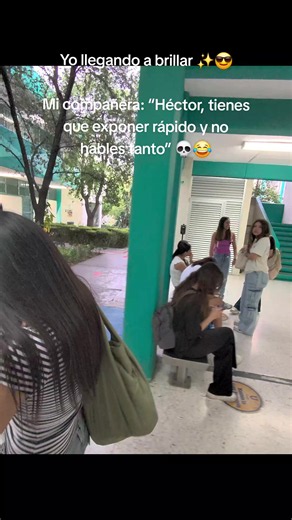 Cuando llegas a la facultad a brillar y te piden exponer rápido 😂