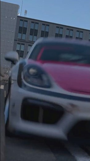 The walls have eyes. 👀 #GT7