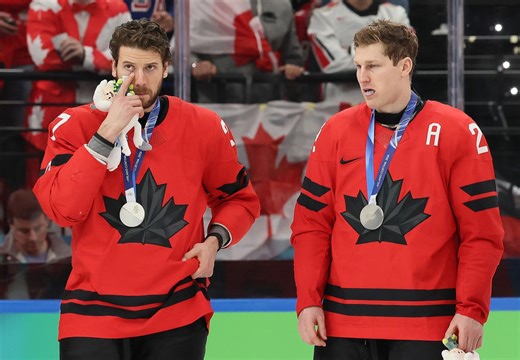 Canada's disgusted reaction after gold medal loss to USA goes viral
