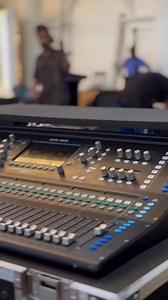 MAGNIFY PLEX Lights @lesithsanjana 🎚️. #divinesound #instuments #soundsystem #backline #drumcases #soundsystem #dw #livedivineproductions | Divine SOUND