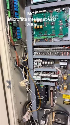 🟢 𝔼𝕃𝔼𝕍𝔸𝕋𝕆ℝ 𝕄𝔼ℂℍ𝔸ℕ𝕀ℂ 𝕃𝕀𝔽𝔼 🔴 on Instagram: "MCE control #elevatormechaniclife #elevatortechnician #elevatormechanic #elevator #lifttech"