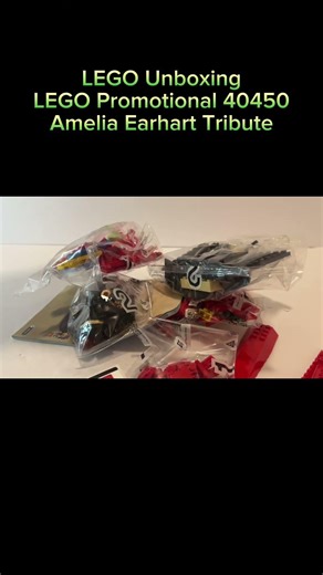 LEGO Unboxing: Amelia Earhart Tribute (LEGO Promotional 40450)