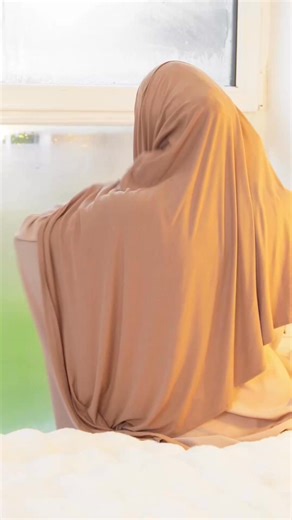 Discover what every Surah is really saying so the Quran no longer feels distant and becomes a conversation between you and Allah Quran Compass is a Surah-by-Surah guide that helps transform recitation into reflection. This beautifully presented hardback guide will help you to understand, reflect, and live the Quran, one Surah at a time. Designed to guide the heart as much as the mind, it brings peace, focus, and deeper understanding to every page of the Quran. Quran Compass turns learning into l