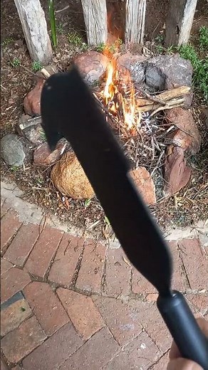 A Lasher billhook or bill hook.