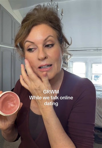 Online Dating Tips for Finding Love Over 50