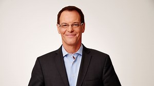 Simon Dallow confirmed as sole 6pm presenter as Wendy Petrie dropped