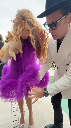 6.5M views · 34K reactions | Magic for Models #Magic #Fashion #summeroutfit | Julien Magic | Facebook