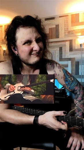 🎸 Elevate your guitar game with this Paul Gilbert lick breakdown! 🤘 Unlock the secrets behind his iconic solo and level up your shredding skills. Ready to dive deeper into guitar mastery? Join my online lessons today. - - - - - - - - - - - - - #paulgilbert #mrbig #ericmartin #billysheehan #yngwiemalmsteen #richiekotzen #hardrock #guitarplayer #guitarsolo #guitarteacher #onlineclasses #guitarstudent | Mateus Yokote