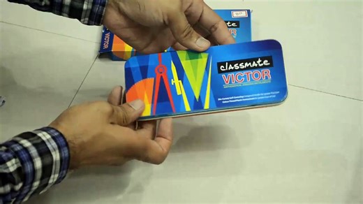 Classmate Victor Geometry Box