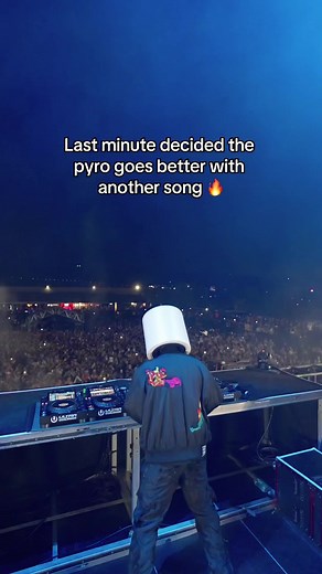 DJ Pyro Electronic Music Performance