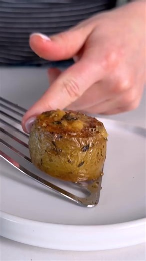 Crispy, buttery, cheesy, garlicky potatoes—what else could you ask for? You’ll want to make these crispy potatoes for breakfast, lunch, and dinner 🤩 Get the recipe in the comments ⤵️ | EatingWell