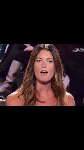 Daniela Ferolla HOT - Uno Mattina