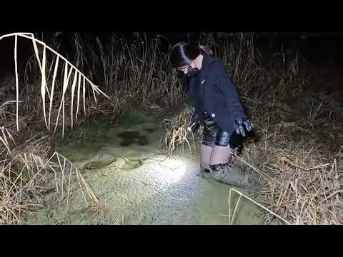 15.Struggling in the mud wearing boots