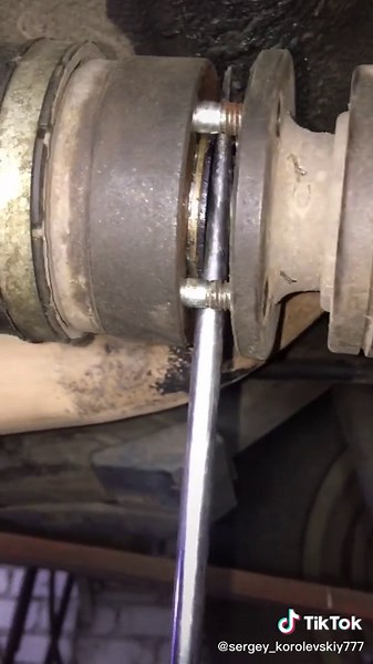 Mechanical Component Repair in Vehicle Maintenance