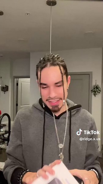 wait til the end to see the best stuff & what i keep #unboxing #pr #packages#random #strange #tiktokshop #fyp