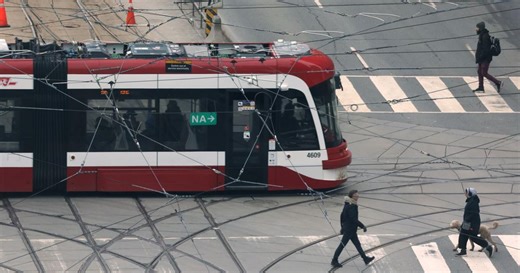 TTC buses, streetcars struggling to arrive on time amid below-budget ridership, report shows
