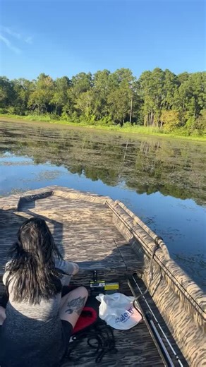 37K views · 537 reactions | Just running around in the MudBuddy, showing the water who's boss. Looking good out there, @thomas_forsyth  #mudbuddymotors #hunting #fishing #duckboats | Mud Buddy Motors | Facebook