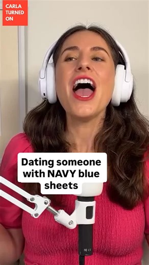 Navy blue sheets a RED FLAG?👇 Spoiler: they’re not. In this Carla Turned On episode, I talk about: • how we confuse preferences with red flags • why internet dating culture loves fake “icks” • what actually matters when you’re dating (*sleeping with) someone 🎙️ New episode is live!! Watch or listen link in my bio. Available everywhere! #datingapps #datingadvice #datingpodcast #dating #datingtips | Carla Romo