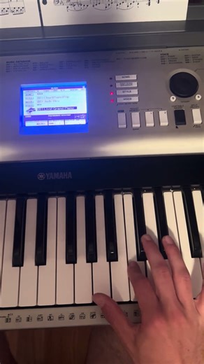 How To Play Db Neapolitan Minor Scale on The Right Hand on Piano #piano #pianolessonsforbeginners