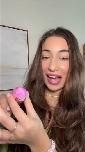 Here’s a magic peony trick! How to get your peonies to open up faster and bloom beautifully! 🌸