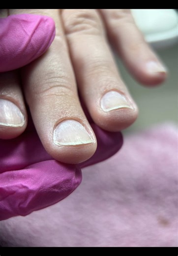 Manucure Russe: Ongles Impeccables & Tendances