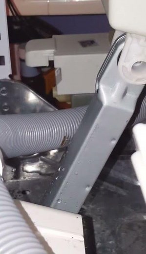 Whirlpool Duet Sport Washer Leak Resolved.