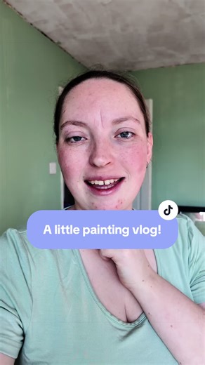 Spent yesterday painting my bedroom. I was going to fill but after trying it a bit I established I don’t like filling as much as I like painting so I’ll leave that job for Alex 🤣 #diy #painting #green #homedecor #mumlife