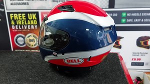 Bell Qualifier DLX MIPS Helmet (Classic Navy/Red) RRP 249.99 New for 2023 Packed with features gleaned directly from our flagship Star line, the Qualifier delivers exceptional performance at incredible value. In addition to superb fit and comfort, it comes fully decked with aggressive styling, NutraFog II anti-fog, anti-scratch face shield, VelocityFLow ventilation, a removable, washable liner, integrated speaker pockets and a padded wind collar. Available now at: https://www.thevisorshop.com/en