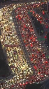 If patience burned calories, we'd all be in amazing shape right about now. 😂 🎥 FOX 11 Los Angeles | Zach Covey