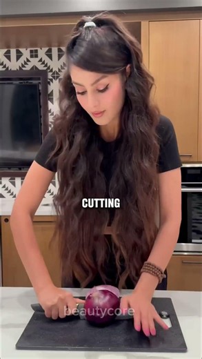 Shampoo that will make your hair long , shiny and smooth✨ #glowuptips #aesthetics#shortvideo