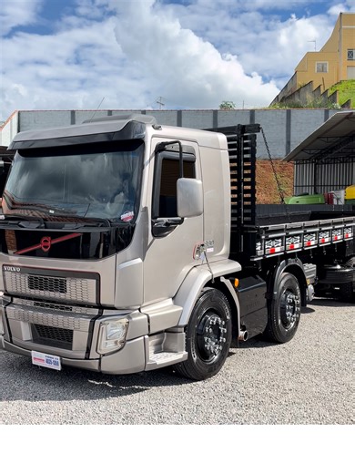 Volvo VM 330 2021: Bitruck Impecável à Venda