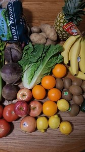 Bountiful Baskets produce haul this week. What do you think - good deal for $21? | Mom Saves Money