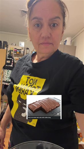 Dang easy chocolate cake so good