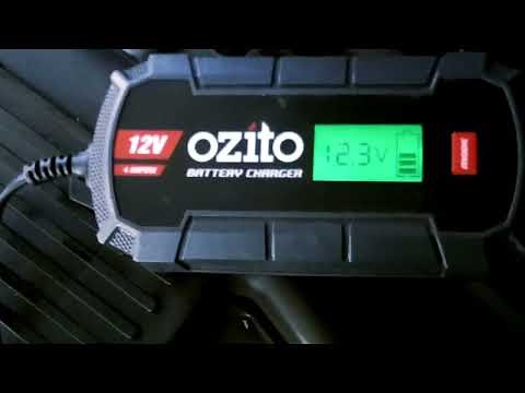 Charging a FLAT car battery with the Ozito using ''Supply'' mode.