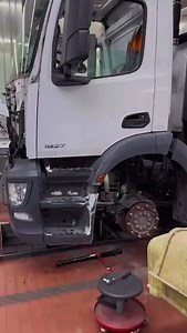 Replacement of a tie rod on a truck. A tie rod is a crucial steering component connecting the wheels to the steering wheel. Welcome to Premium parts & services, Our Truck & Trailers Spare Parts Store. Located in Dar es Salaam, Tanzania, we specialize in providing high-quality truck spare parts to meet all your needs. Our extensive inventory includes everything from engine components to suspension systems, ensuring that you find exactly what you’re looking for. With a commitment to exceptional se